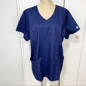 Butter-Soft scrub top, Sz M - NWT